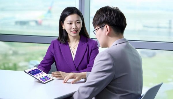 ​从“总裁信箱”到“首席建言官”：跨越速运董事长广纳“金点子”