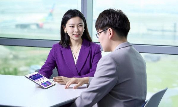 ​从“总裁信箱”到“首席建言官”：跨越速运董事长广纳“金点子”